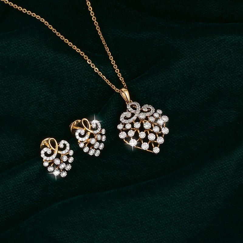 diamond locket